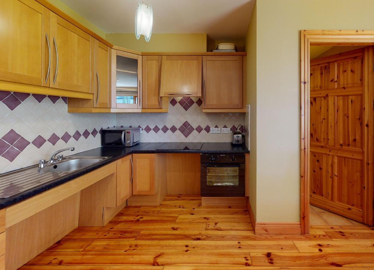 Dingle Courtyard Cottages 4 Bed By Trident Holiday Homes Eksteriør bilde