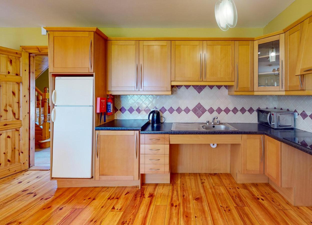 Dingle Courtyard Cottages 4 Bed By Trident Holiday Homes Eksteriør bilde