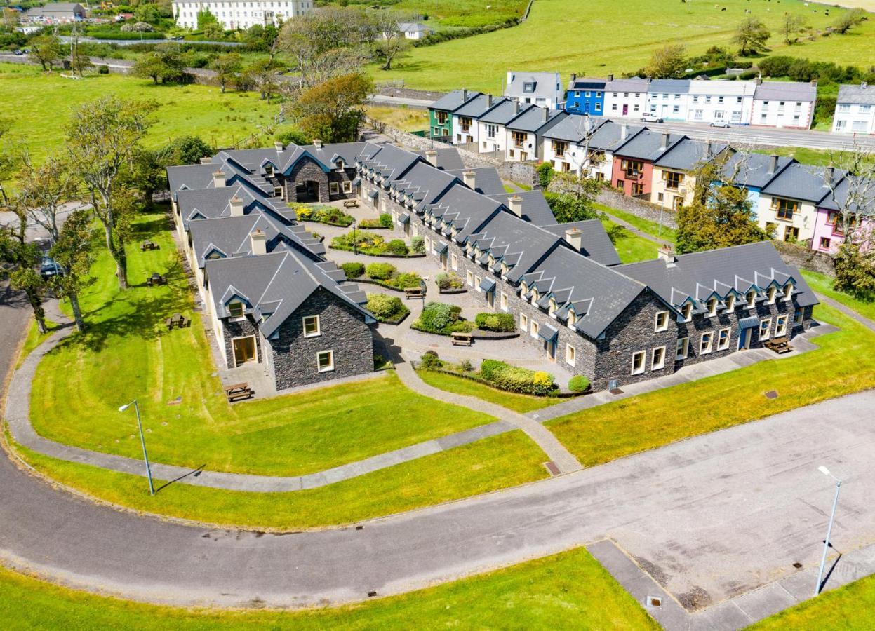 Dingle Courtyard Cottages 4 Bed By Trident Holiday Homes Eksteriør bilde