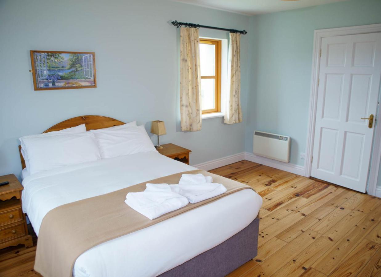 Dingle Courtyard Cottages 4 Bed By Trident Holiday Homes Eksteriør bilde