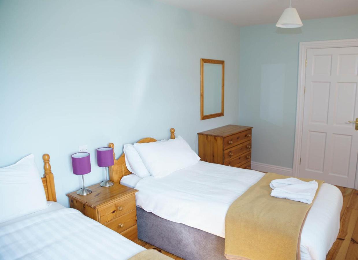 Dingle Courtyard Cottages 4 Bed By Trident Holiday Homes Eksteriør bilde