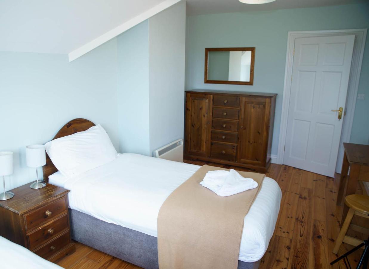 Dingle Courtyard Cottages 4 Bed By Trident Holiday Homes Eksteriør bilde