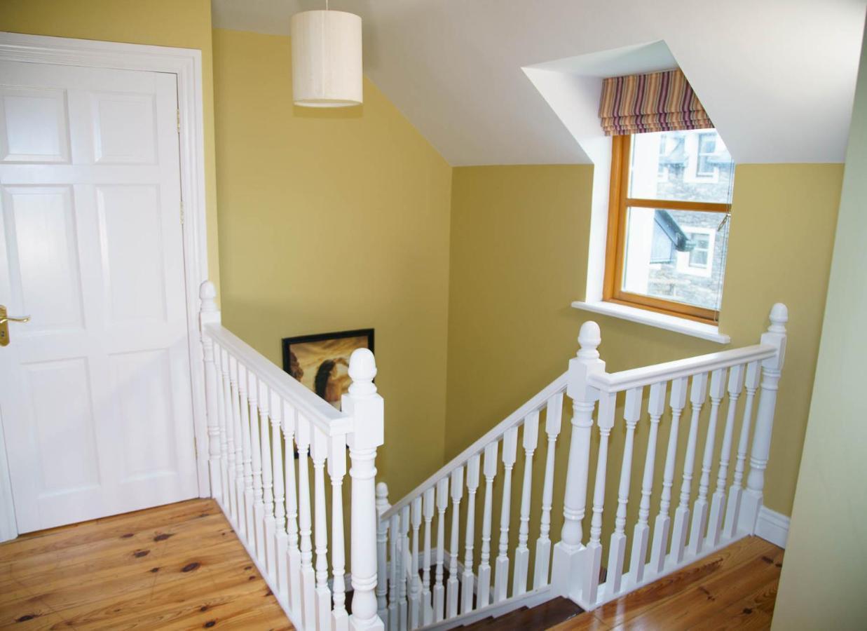 Dingle Courtyard Cottages 4 Bed By Trident Holiday Homes Eksteriør bilde